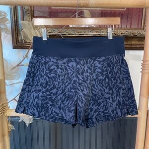 Athleta Trekkie North Printed Lynx Smooth Top Pull On Athletic Shorts - Sz 6 💚🎀